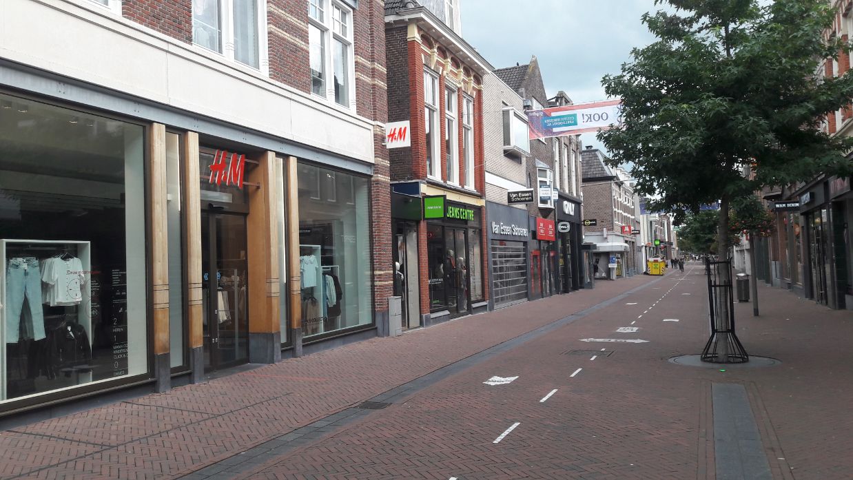 HeNNes-Mauritz hoofdstraat Apeldoorn